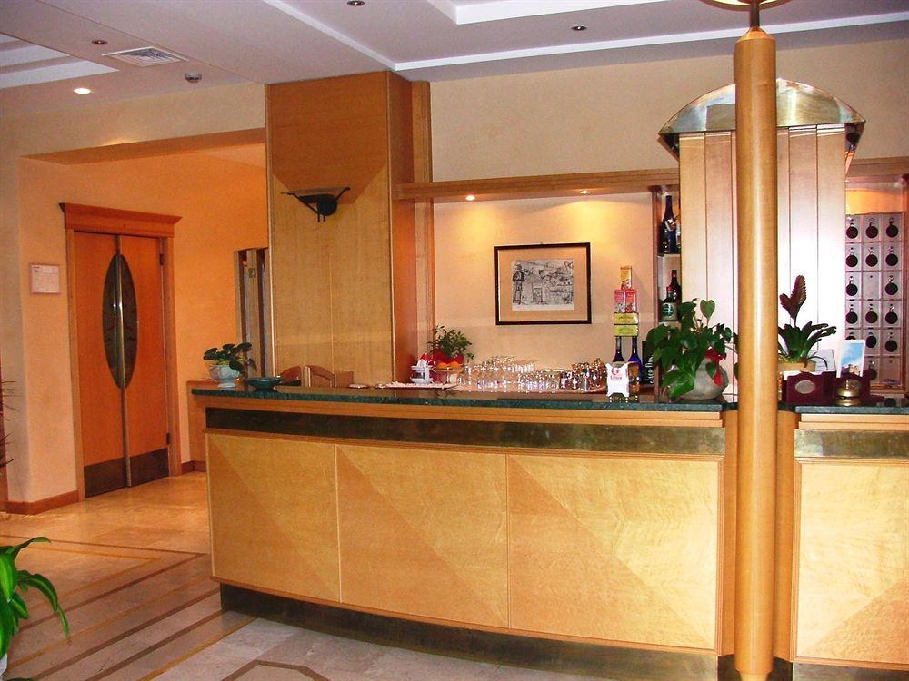 Hotel Lory & Ristorante Ferraro Celano Exterior photo